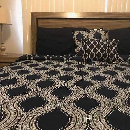 1 Bedroom / 1 Bath . Private Apt. Free Wifi, Interent & Parking Sinajana Εξωτερικό φωτογραφία